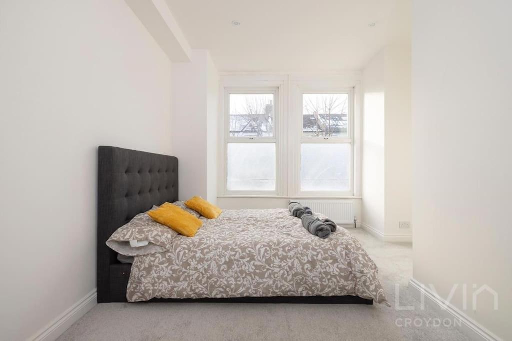 2 Bed Flat -Zone 1-4 London Apartamento Thornton Heath Exterior foto
