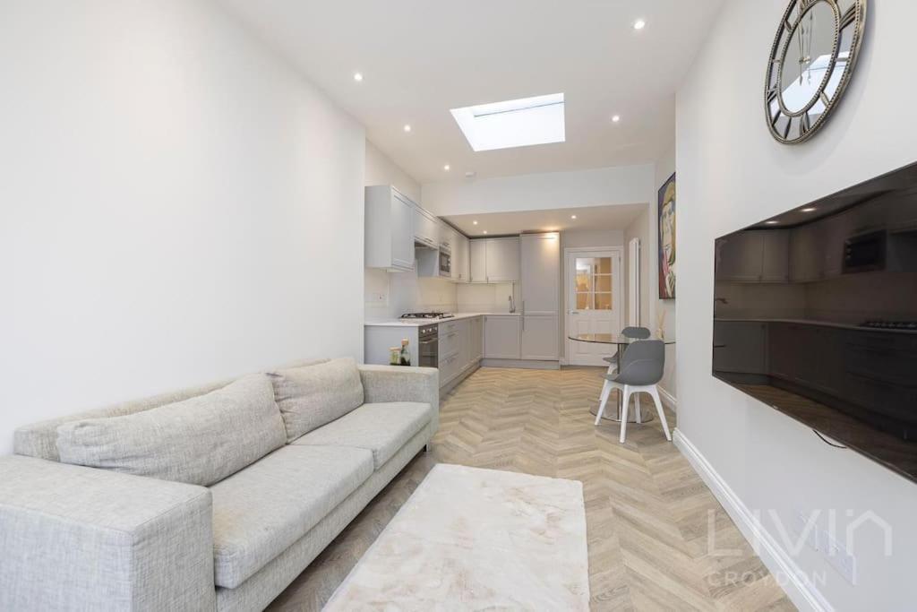2 Bed Flat -Zone 1-4 London Apartamento Thornton Heath Exterior foto
